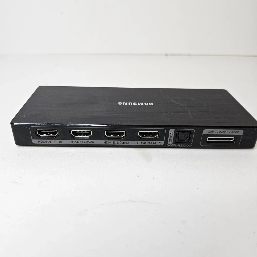 Samsung One Connect Mini Box BN96-35817B HDMI Hub Optical Audio Out Black
